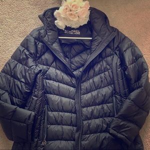 🔥PRICE DROP TODAY ONLY Black Michael Kors Jacket